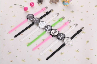 深圳市广晟世纪电子科技 专业供应LED表、成表、机芯及儿童硅胶手表